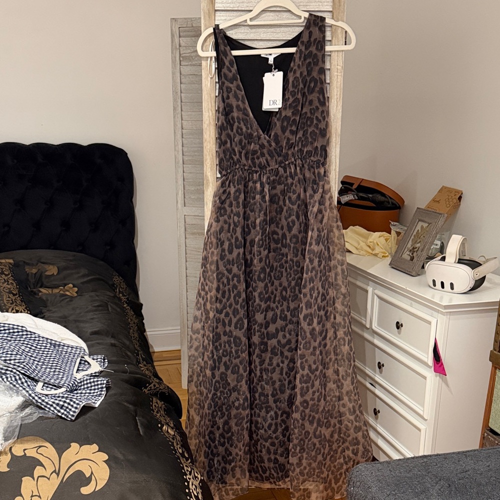 DR2 Brown Leopard Print V-Neck Maxi Dress